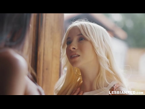 ❤️ Dziewczyna wraca do domu kilka miesięcy później i kończy się na tym, że zjada cipkę macochy ❌ Porno at us ❌